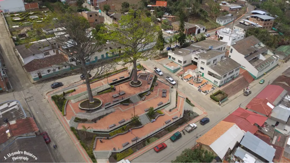 Parque Principal y Alcaldía